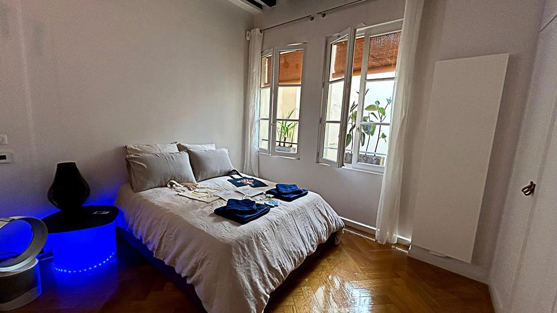 Fantastique Et Incroyable Appartement Le Marais Paris